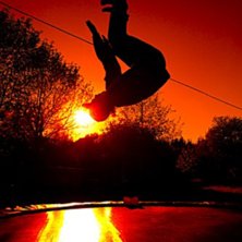 Tog en liten bild i solnedg&aring;ngen synd bara att ja. Foto: Peter Nobis (www.rockfoto.se). &Aring;kare: Wille Skoglund.