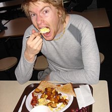 Hela kostcirkeln till frukost innan en dags skid&aring;. Foto: ?. &Aring;kare: Jag.