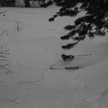 Hotellchef Klas setter first-line ned en fin liten. Foto: Simen Sundt. &Aring;kare: Klas Wennersten.