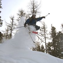 N&aring;n grab, sjukt fin sn&ouml;. Foto: Emil Th&ouml;rne. &Aring;kare: Christoffer Schack.