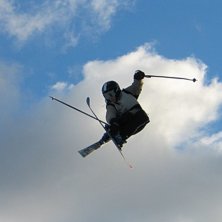 hampe g&ouml;r en mutegrab. Foto: peter &ouml;hlin. &Aring;kare: hampus &ouml;hlin.