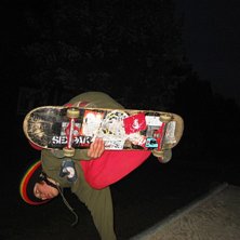 Handplant. Foto: Albin J-F. &Aring;kare: Axel J-F.
