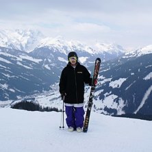 Tnb firar sin 17-&aring;rs dag med schyst &aring;kning i Ger. Foto: jens. &Aring;kare: TNB.