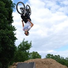 flipp. &Aring;kare: joel karlsson.