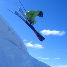 H&auml;ngdrivan utanf&ouml;r v&auml;ggen. Foto: Martin Bengtsson. &Aring;kare: Henrik Liljeqvist.