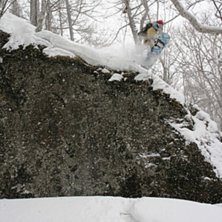 Foto: Jan Stala. &Aring;kare: Mark Koelker making a cliff-jump during a photo-session.