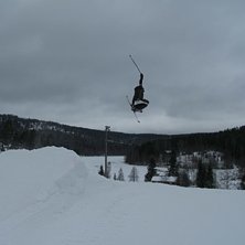 Typ j&auml;rvs&ouml;s &auml;nda sk&ouml;na hopp... Foto: Anton Mattsson. &Aring;kare: Christoffer &Ouml;stman (jag).