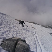 Sommerski p&aring; stryn. Foto: Helge Vollen. &Aring;kare: Kristian Vollen.