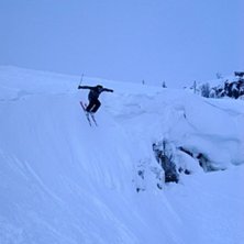 Jag p&aring; skidor. Foto: Magnus Nyberg. &Aring;kare: Kristofer Fahlgren.