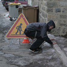 Varning, Bajsgr&auml;vning!. Foto: Daniel Bergo. &Aring;kare: Jag.