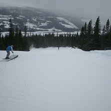 Ett kort i &aring;re:). &Aring;kare: Sebban:).