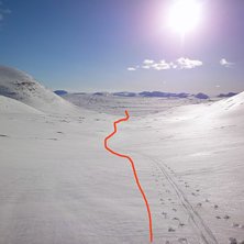 F&ouml;lj fallinjen och h&aring;ll till h&ouml;ger om Prediksto. Foto: Mattias Skantz.