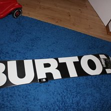 S&auml;ljes ! 7 tusen , helt ny burton mystery br&auml;da . Foto: Antoon h&ouml;rnfeldt.