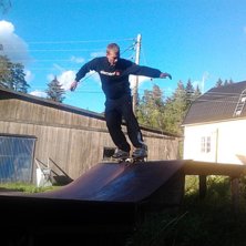 September 2012 

N&auml;r den 6-&aring;riga sonen har tok. Foto: Son nr 1. &Aring;kare: Kristian B.