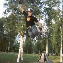 Jag var i pipen och l&auml;rde lill-kusinen &aring;ka inlin. Foto: Jon Lindgren-H&ouml;glin. &Aring;kare: David Lindgren.