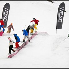 Klippte ihop 16 bilder p&aring; olika &aring;kare till en se. Foto: Billie thoreus (jag). &Aring;kare: Massor med &aring;kare.