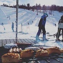 Stemning i bakken
Sola skin og det er mykje godt p.