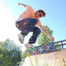 Kickeflip med m&aring;nga mysiga f&auml;rger :). Foto: Jonas Fahlen. &Aring;kare: Johan Olsson.