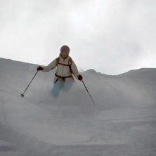 Suddig bild men superroligt, massor med sn&ouml; p&aring; L. Foto: Fredrik Andersson. &Aring;kare: Stina K&aring;llberg.