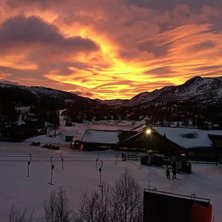 2 grader og klart v&aelig;r
I morgen l&oslash;rdag &aring;pner vi .