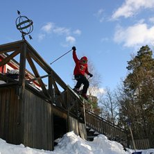 Man ska ju dropa ocks&aring;, inte bara gl&auml;nsa. Foto: Adrian Bj&ouml;rling. &Aring;kare: Gustav Ekroth.