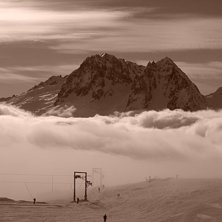 Tjock dimma i dalen, h&auml;nde ofta i Le Tour tyckte . Foto: Jonas Bj&ouml;rklund.