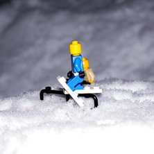lego man kom f&ouml;rbi mig och sa att han ville ut oc. Foto: Markus nordlund. &Aring;kare: lego man.
