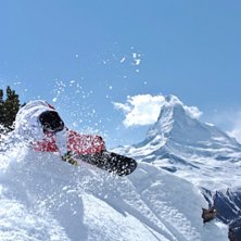 V&aring;r dag och slask i tuftern.. Foto: Robin Ljungqwist. &Aring;kare: Adam Jonsson.