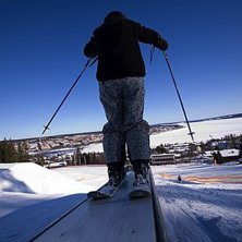 Vacker utsikt &ouml;ver staden. Perfekt att ha backen . Foto: J&ouml;rgen Nilsson. &Aring;kare: Eric Norrlander.