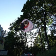 k&ouml;r en sk&ouml;n misty dubble safty. Foto: Lisa Skinnar,mamma. &Aring;kare: Hugo Ljungquist.