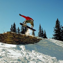 En liten BS 180:). Foto: Eric Svenhage. &Aring;kare: Henrik Nyr&eacute;n.