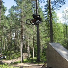 Table. Foto: Johan Larsson. &Aring;kare: Fredrik Larsson (jag).