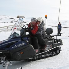 Go dag me solsken.. Foto: Jonas Busk. &Aring;kare: Hanne Wagenius Sarah Mollberg.