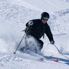 Kall, nysn&ouml; i April. Foto: Patrick S&ouml;dermark. &Aring;kare: Tobbe.