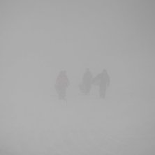 Kanske inte s&aring; fint v&auml;der.. Foto: Ida. &Aring;kare: Karin, Emelie, Henke och Sven.