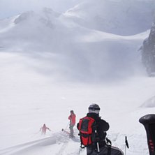 Nettopp kommet ut av tunnelen ved mellomstasjonen . Foto: Angelika Str&auml;ter. &Aring;kare: vi som spleiset p&aring; guide :).
