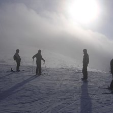 Foto: Jonas Both&eacute;n. &Aring;kare: Malcolm, Buster och Henric (+ ok&auml;nd).