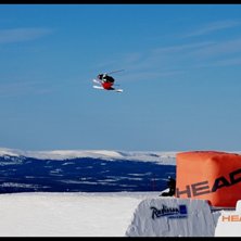 JOSS

Colby p&aring; kicken. Foto: Johan Svensk. &Aring;kare: Jon Olsson.