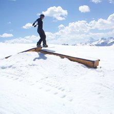 En dag i parken under en av s&auml;songens sista dagar. Foto: Elin Persson. &Aring;kare: Karin Stenvall.