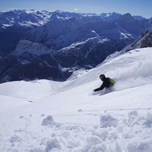 @Dannjell. &Aring;kare: Danniel Bolander.