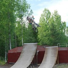 #alftabikepark
@kriman. Foto: Tomas Hjelm&eacute;r. &Aring;kare: Kristian Rosster.