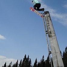 gilla iden onefoten tycker jag f&aring;r det att se lit. Foto: Andre Adobati. &Aring;kare: Emil Eriksson.