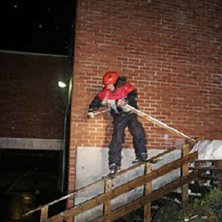 Regn regn regn....ingen sn&oslash;...Vi fant litt sn&oslash; f. Foto: Lars Fidjest&oslash;l. &Aring;kare: Ole-Kristian Str&oslash;m.