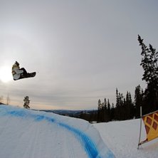 Dogge under Cloetta Slopestylesession i parken i p. Foto: Erik Hammarsten. &Aring;kare: Douglas Roslund.