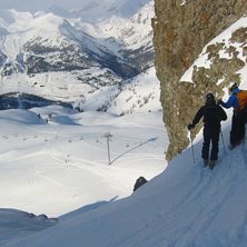 I v&auml;ntan p&aring; att fotografen ska bli klar.. Foto: Martin Bengtsson. &Aring;kare: Anders Jonson, Pelle L&aring;ng, Lasse Mets&auml;keto, Anders Norin.