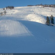 S&Oslash;NDAG 05. FEBRUAR &Aring;PENT 10-16
Str&aring;lende sol, v.