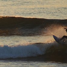 En av Europas b&auml;sta surfspots. Irl&auml;ndska v&auml;stku. Foto: Johan Berglund. &Aring;kare: ok&auml;nd.