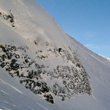 Shane k&ouml;r sten(-h&aring;rt).. Foto: Tobias Antefelt. &Aring;kare: Shane McConkey.