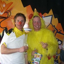 three leged bar bash.... Foto: Joakim Twetman. &Aring;kare: Abbe &amp;amp; kalle.