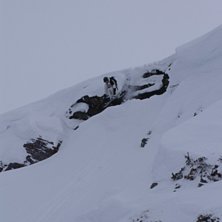 Extremt dropp p&aring; v&auml;nster sida av liften efter an. Foto: Linus Nystr&ouml;m. &Aring;kare: Victor Wennstr&ouml;m.
